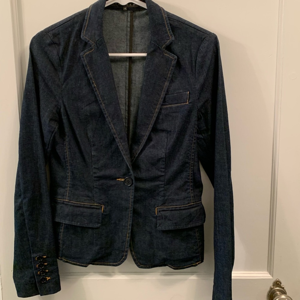 Fabulous dark jean blazer!